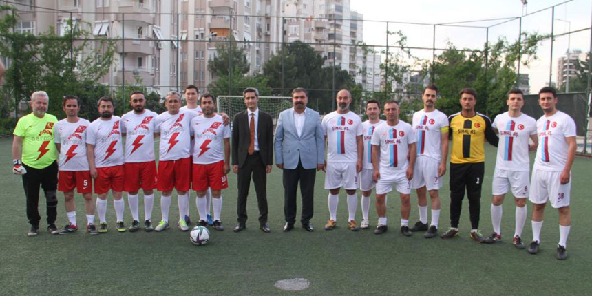 Sağlık çalışanları Antalya'da düzenlenen futbol turnuvasında buluştu