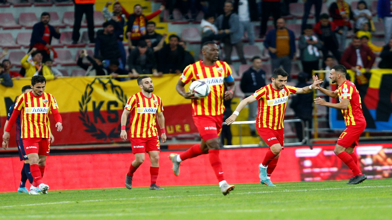 Kayserispor, Trabzonspor'u kupa dışına itti!