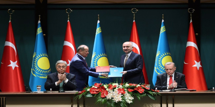 Bakan Karaismailoğlu: Kazakistan ile transit geçiş belgesi kotası 7,5 kat artacak