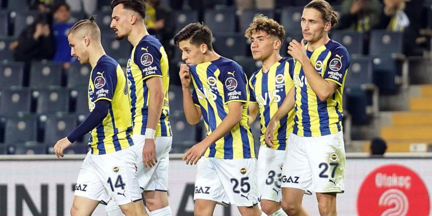 Talipleri çıkan Fenerbahçeli futbolcu Dimitris Pelkas ile yollar ayrılıyor! 12 milyon Euro reddedilmişti