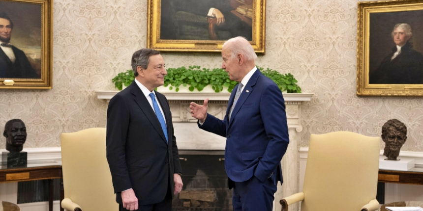 Biden, İtalya liderini Beyaz Saray'da ağırladı