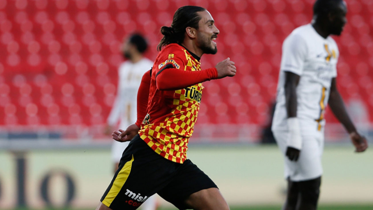 Göztepeli Halil Akbunar için Galatasaray da devrede! Fenerbahçe ilgileniyordu