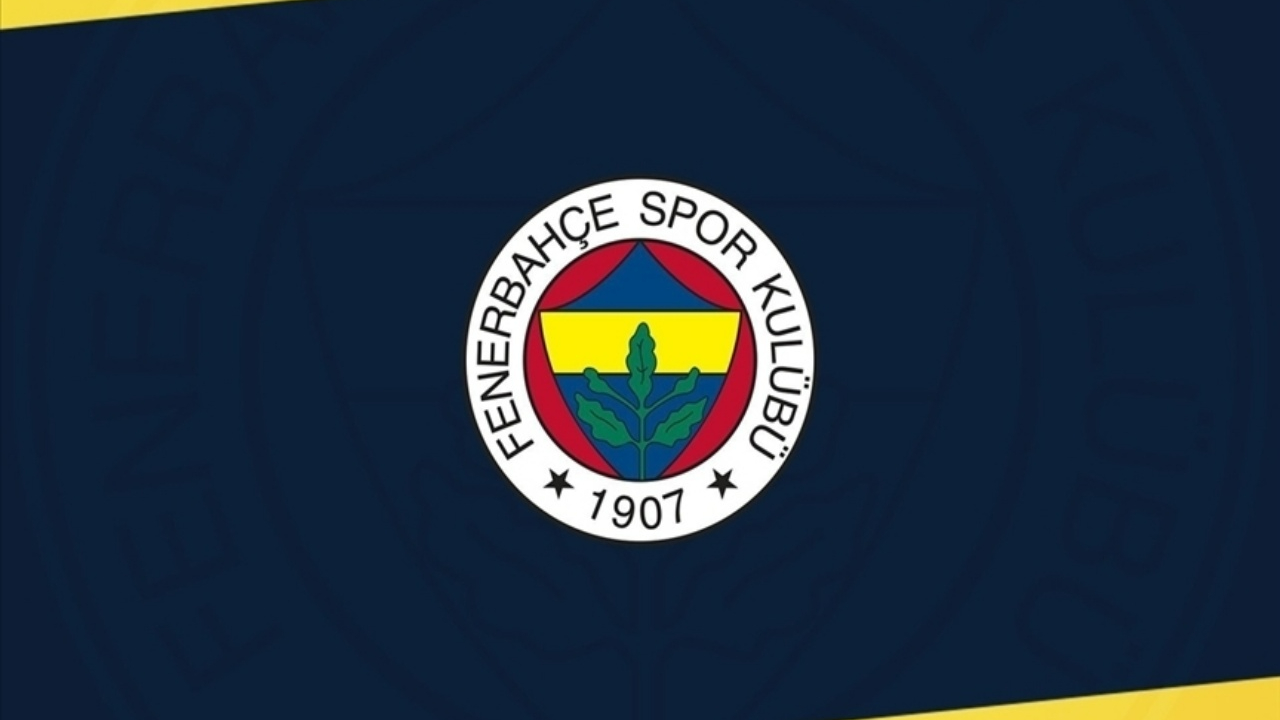 Fenerbahçe 5 yıldızlı tişörtleri satışa sundu