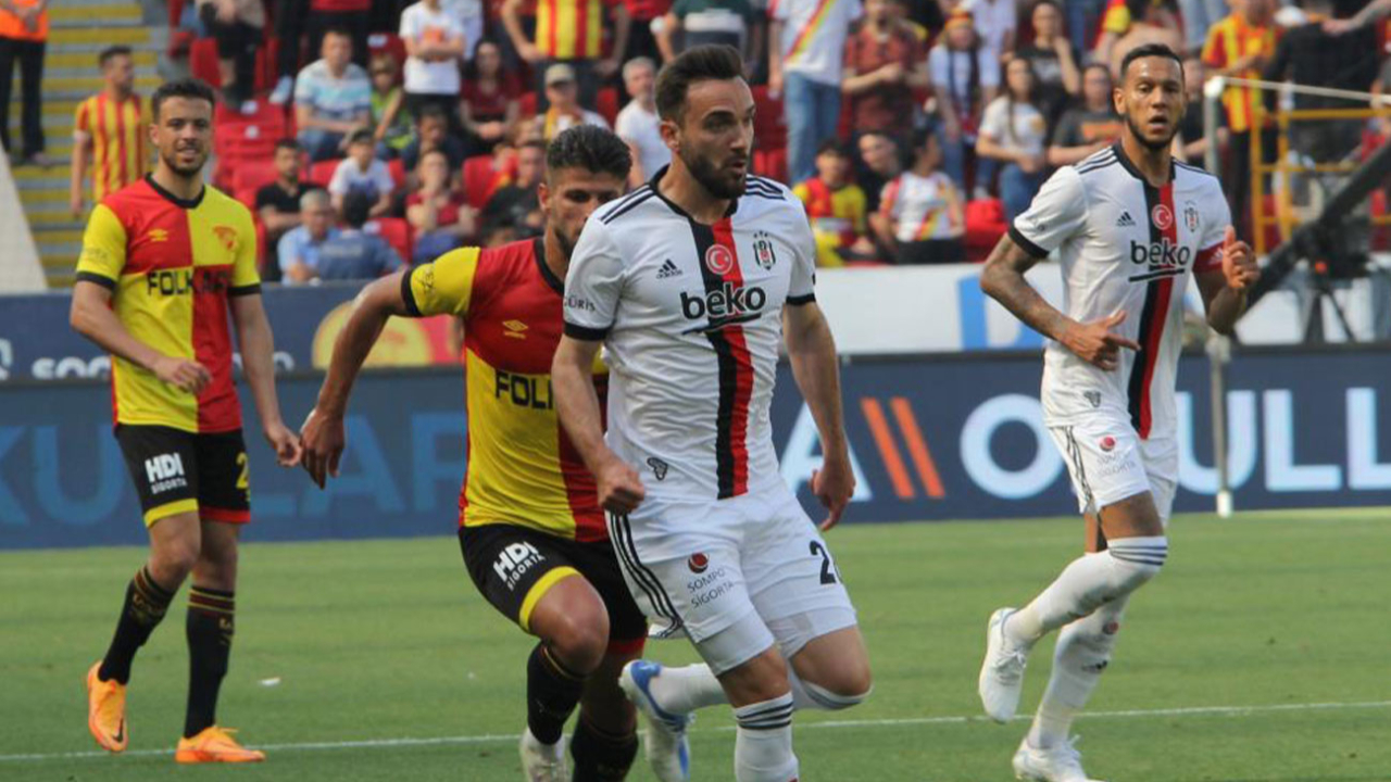 9 kişi kalan Beşiktaş, Göztepe karşısında deplasmanda 2-0 kazanmasını bildi
