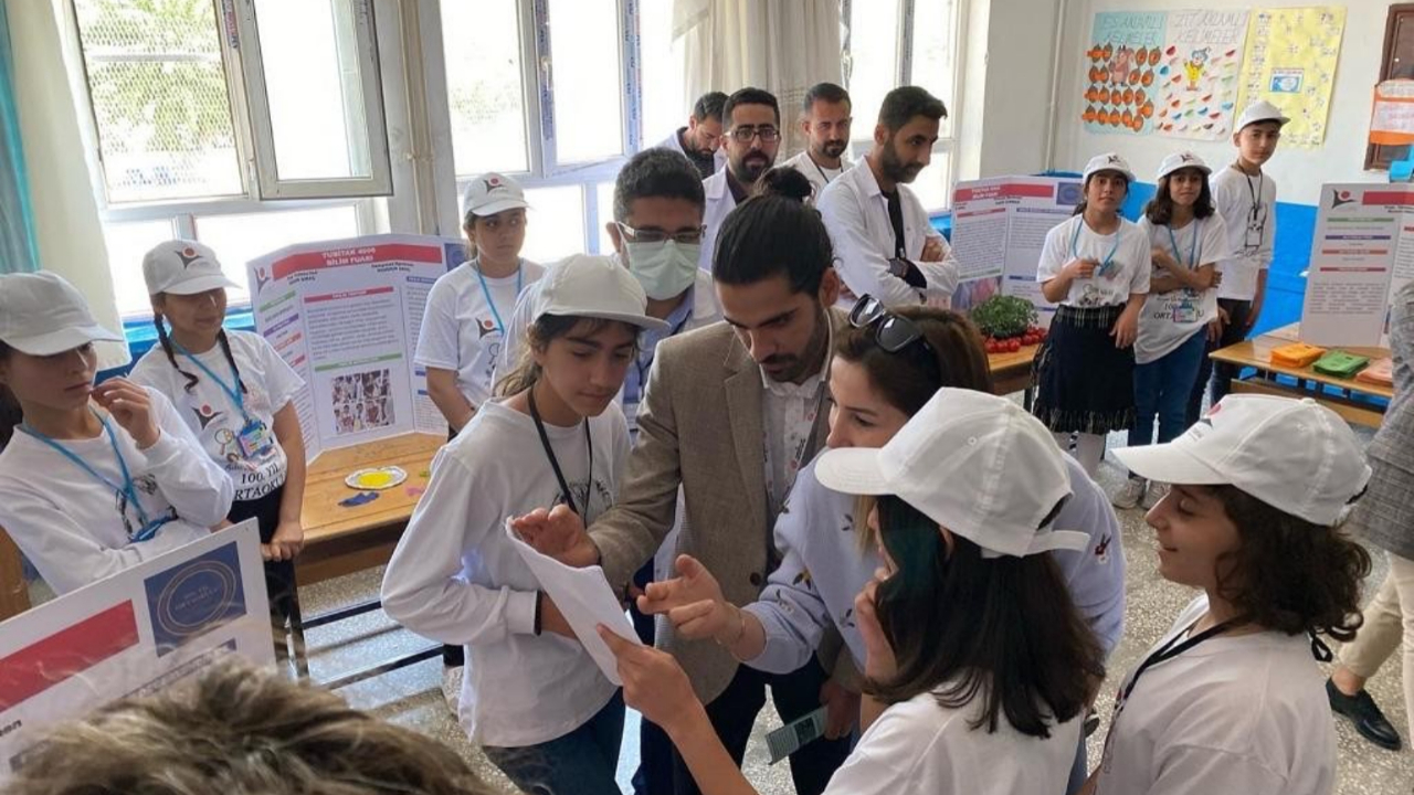 Silvanlı öğrenciler Bilim Fuarı'nda çalışmalarını sergiledi