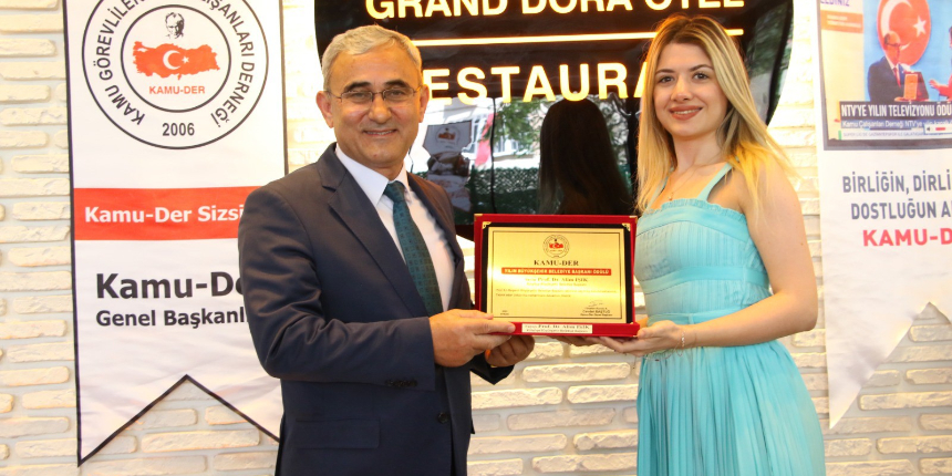 Başkan Işık’a “Yılın En Başarılı Belediye Başkanı” ödülü