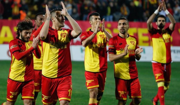 Göztepe İzmir'i arkasına aldı: Bütün kent maçta...