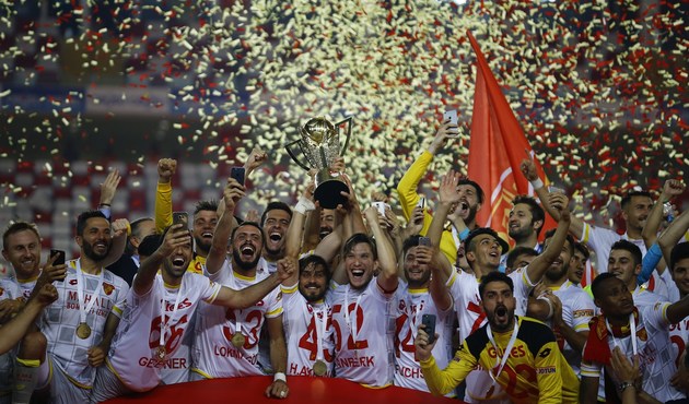 Süper Lig'e çıkan son ekip Göztepe oldu...