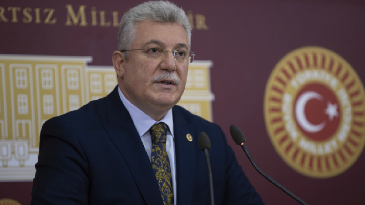 AK Parti çalışma başlattı! Eğitim öğretim hakkı sona eren öğrencilere af geliyor
