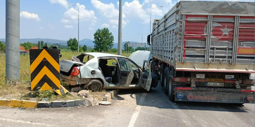 Manisa’da feci kaza: 2 ölü, 2 yaralı