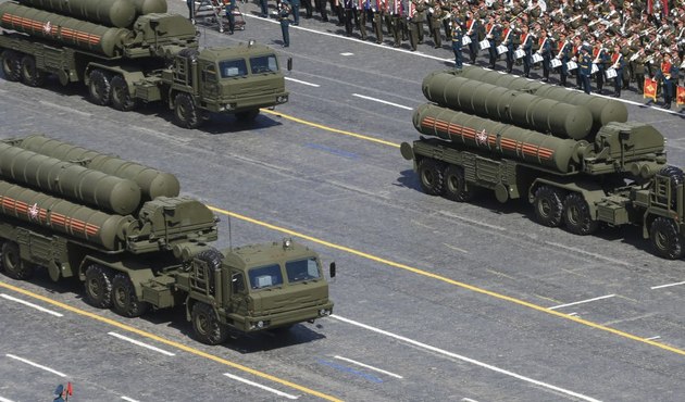 "Türkiye, ABD’nin YPG’ye silah yardımına S-400’le cevap verdi."