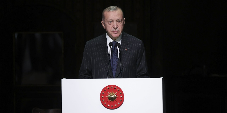 Cumhurbaşkanı Erdoğan: Kalabalıklar içinde tek kalsak da mücadele vereceğiz