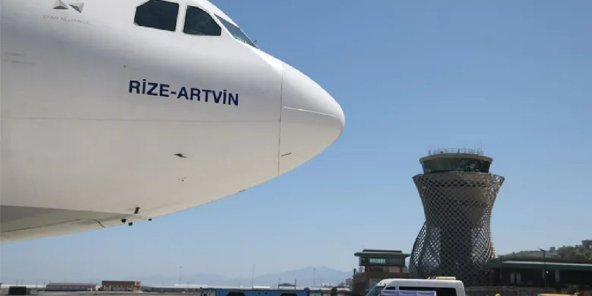 Rize-Artvin Havalimanı'nı ilk gün 2 bin 52 yolcu kullandı!
