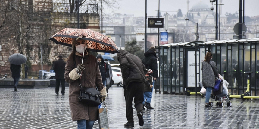 Meteoroloji tarih verip uyardı: İstanbul'a yağış geliyor