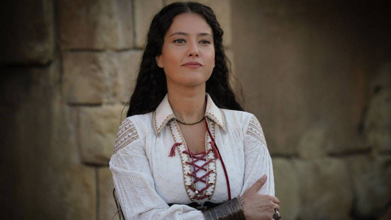 Pelin Akil Barbaroslar Akdeniz'in Kılıcı Dizisinden Ayrılır ayrılmaz yeni projesini buldu