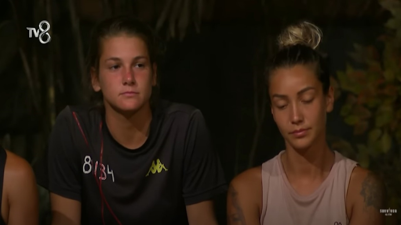 Survivor Nisa Bölükbaşı'ndan Komik Sema Aydemir Taklidi! Nisa'nın Psikolojisi Bozuldu!