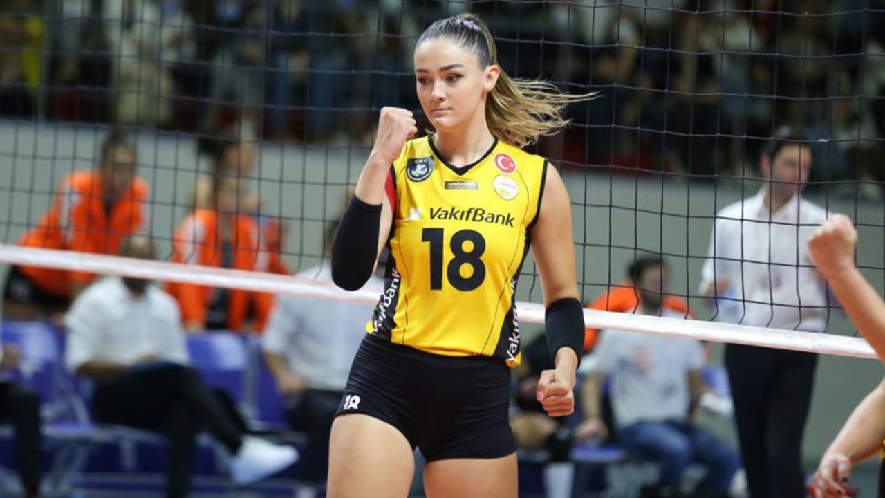 Şampiyon Vakıfbank'ın yıldızı Zehra Güneş'ten müthiş performans! Birçok ismi ardında bıraktı