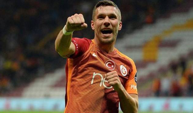 Podolski'den giderayak Volkan Demirel'i kızdıracak mesaj!