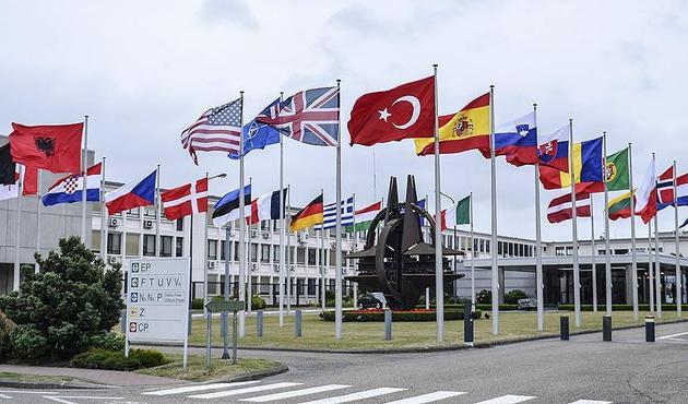 Ordusu sadece 2 bin kişilik! Bugün NATO üyesi oldu...