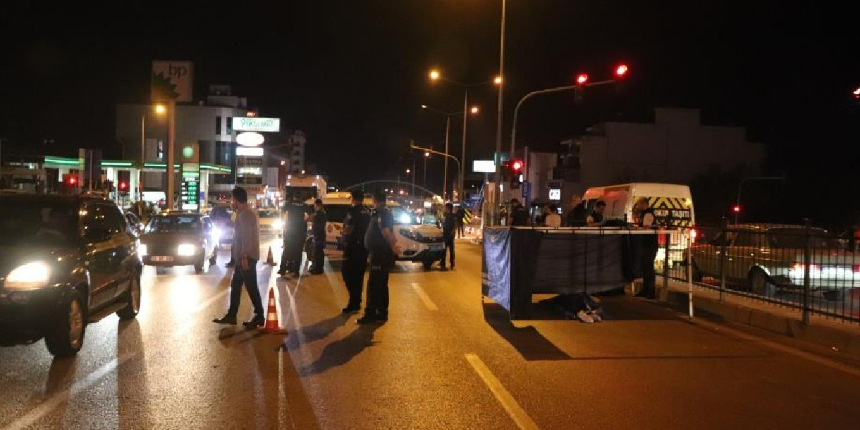 Bisikletli çocuğa çarpan sürücü kaçtı, çocuk olay yerinde öldü!
