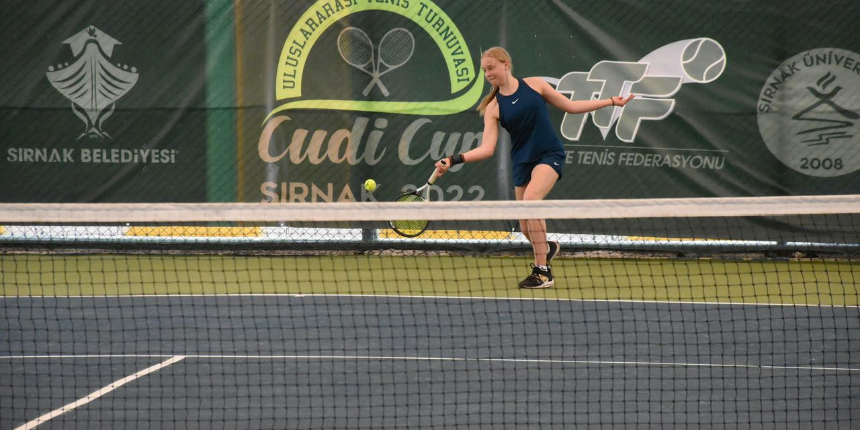 Cudi Dağı’nda raket sesleri! Şırnak'ın ilk uluslararası tenis turnuvası Cudi Cup başladı