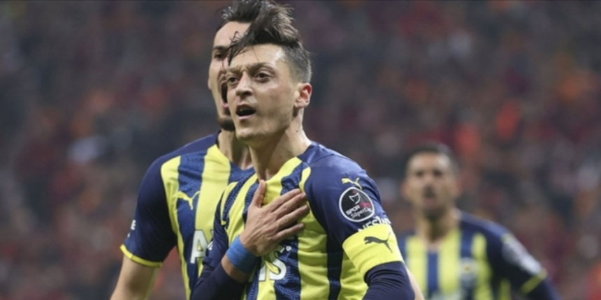 Arap basınından Mesut Özil'e övgü: "Çağımızın Muhammed Ali'si"
