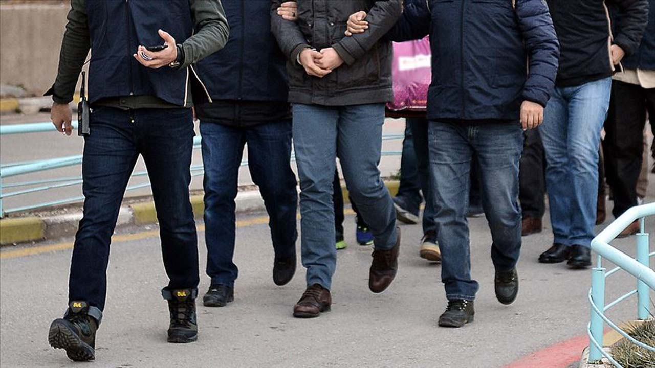 Sakarya merkezli 4 ilde FETÖ/PDY operasyonu: 10 gözaltı