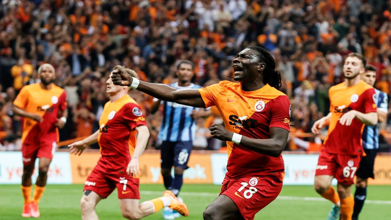 Bafetimbi Gomis'ten Fransız kulübüne açık kapı