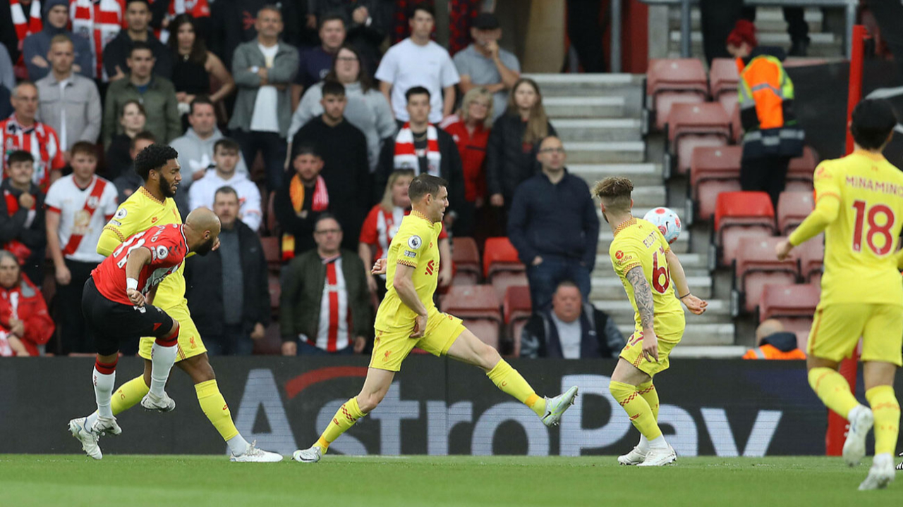 Southampton'a geçit vermeyen Liverpool, Premier Lig'deki şampiyonluk umudunu son haftaya taşıdı