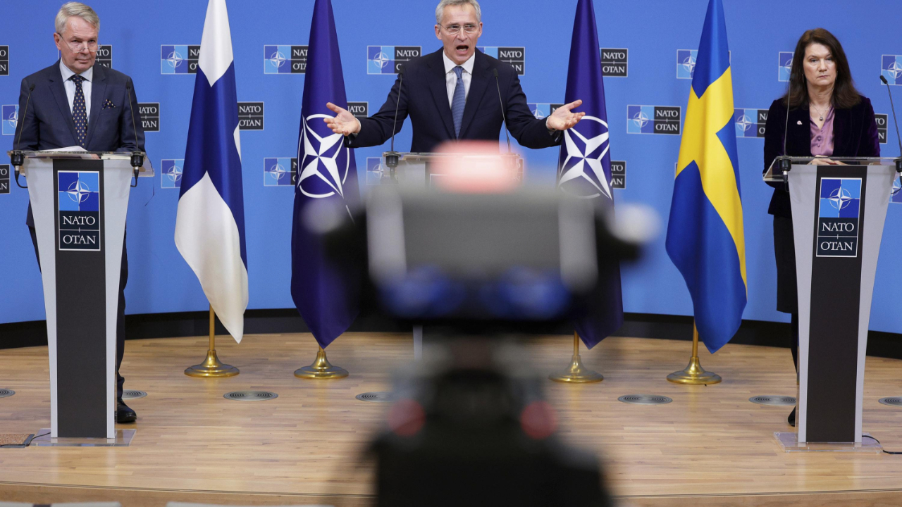 Finlandiya ve İsveç temsilcileri yarın NATO Genel Sekreteri Stoltenberg ile görüşecek