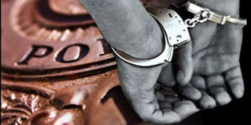 FETÖ'den yargılanan 20 üniversite personelinden 2'sine hapis cezası