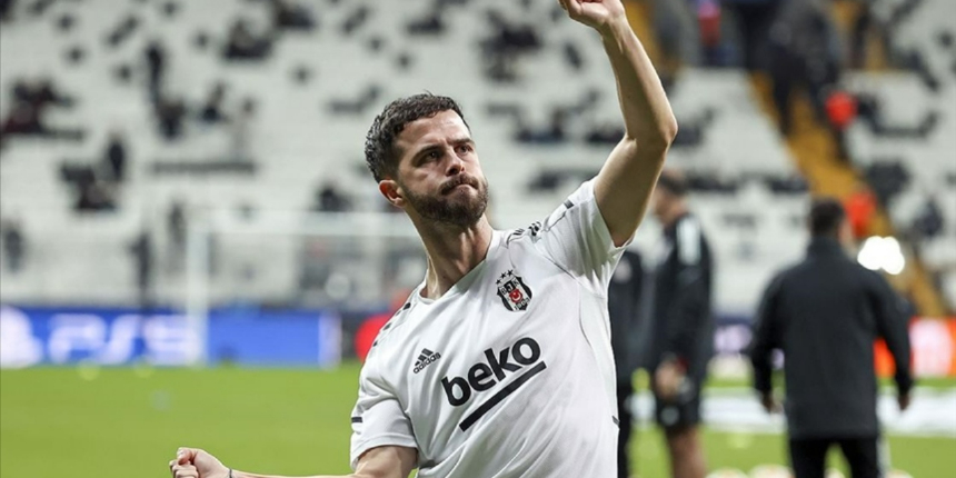 İtalyan devi Pjanic'i istiyor!