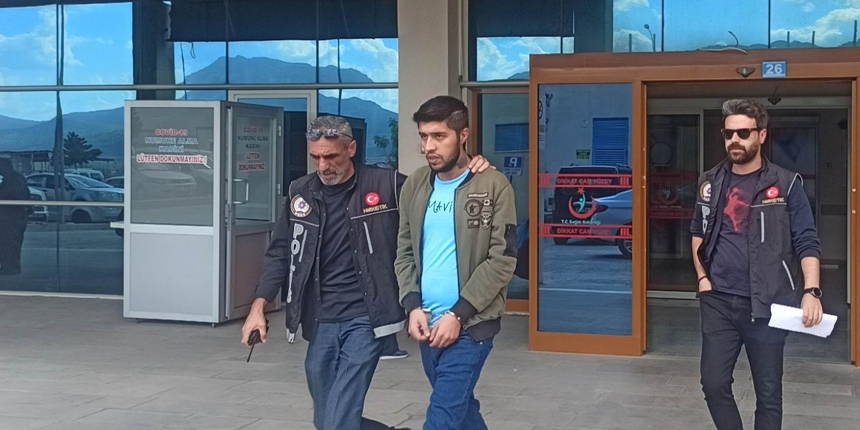 Otobüste eroin ile yakalandı