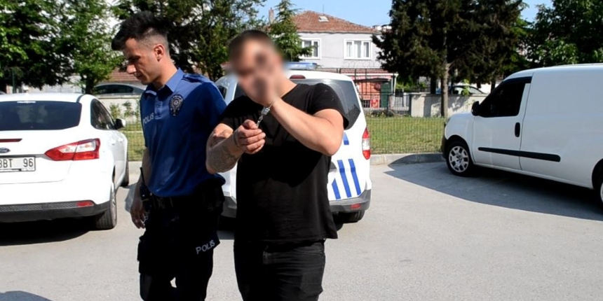 Polisten kaçan ehliyetsiz ve alkollü sürücünün 3 ayrı suç kaydı çıktı