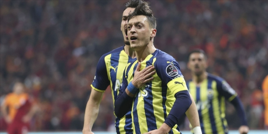 Mesut Özil'in menajerinden açıklama