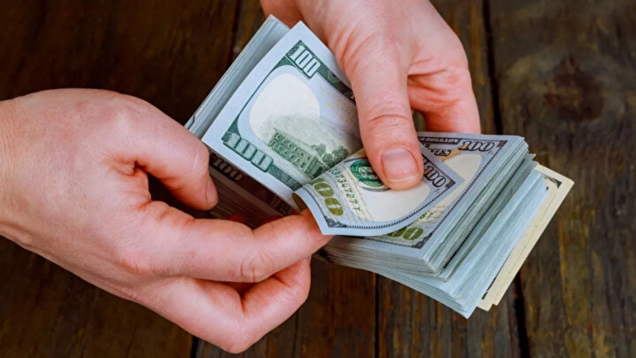 Ekonomik tedbirler sonrası piyasalar hareketlendi: Dolar güne 17,22 TL'den başladı!