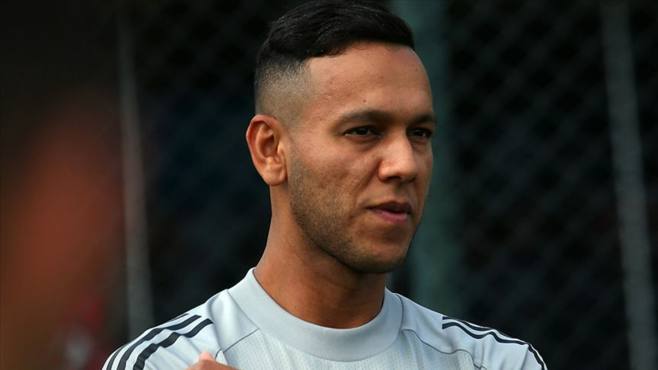 Josef de Souza'ya 2 maç ceza