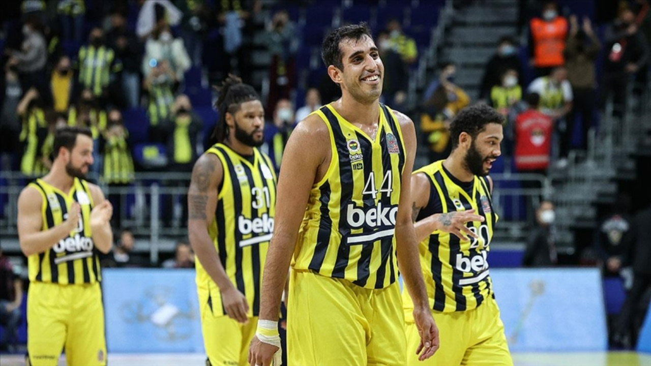 ING Basketbol Süper Ligi'nde Fenerbahçe Beko'nun yarı finaldeki rakibi Darüşşafaka oldu