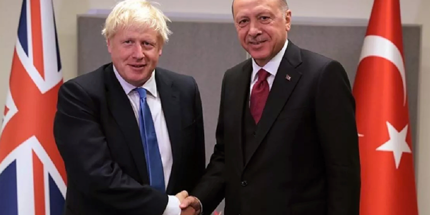 Cumhurbaşkanı Erdoğan, Boris Johnson ile İsveç ve Finlandiya’nın NATO’ya üyelik talebini görüştü