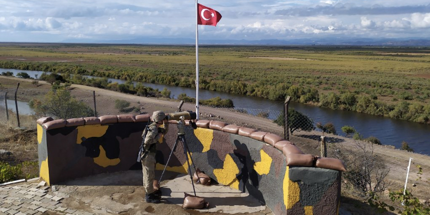Yasadışı yollarla Yunanistan'a geçmeye çalışan 14 FETÖ'cü yakalandı