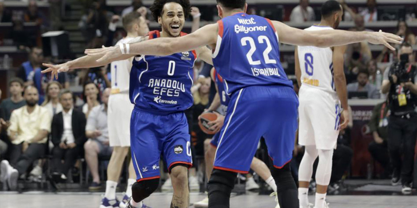 ÖZET | Anadolu Efes Avrupa şampiyonu!