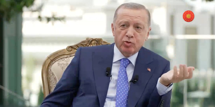 Cumhurbaşkanı Erdoğan sanatçıların aileleri ile bir araya geldi
