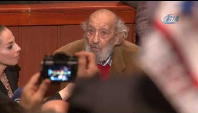 Ara Güler: "Cumhurbaşkanı'nın kafa tutması hoşuma gidiyor"