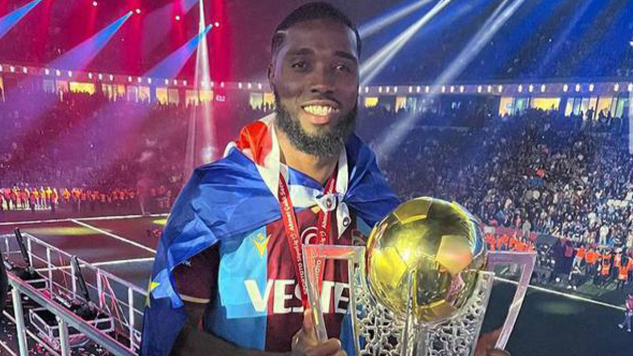Hakkında transfer iddiaları olan Trabzonsporlu futbolcu Djaniny Semedo'dan ayrılık sinyali