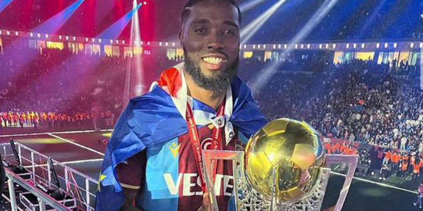 Hakkında transfer iddiaları olan Trabzonsporlu futbolcu Djaniny Semedo'dan ayrılık sinyali