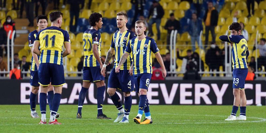UEFA Avrupa Ligi'nde sezonun golü müthiş vole vuran Fenerbahçeli futbolcu Mergim Berisha'dan
