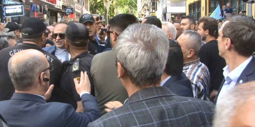 Meral Akşener’in esnaf ziyareti öncesi arbede yaşandı