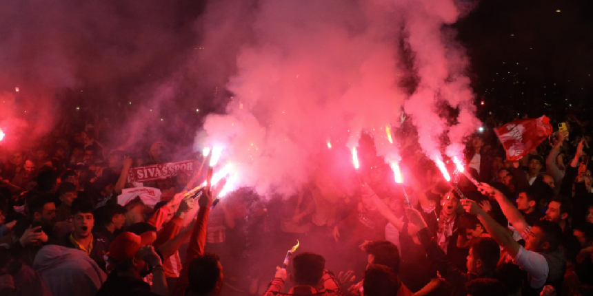 Sivas’ta tarihi kutlama! Sivasspor'un kupa coşkusu şenliğe dönüştü