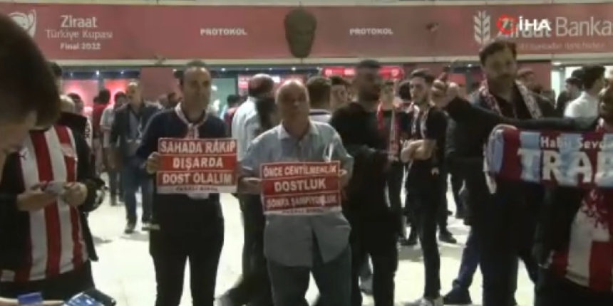Sivassporlu taraftarların Türkiye Kupası sevinci