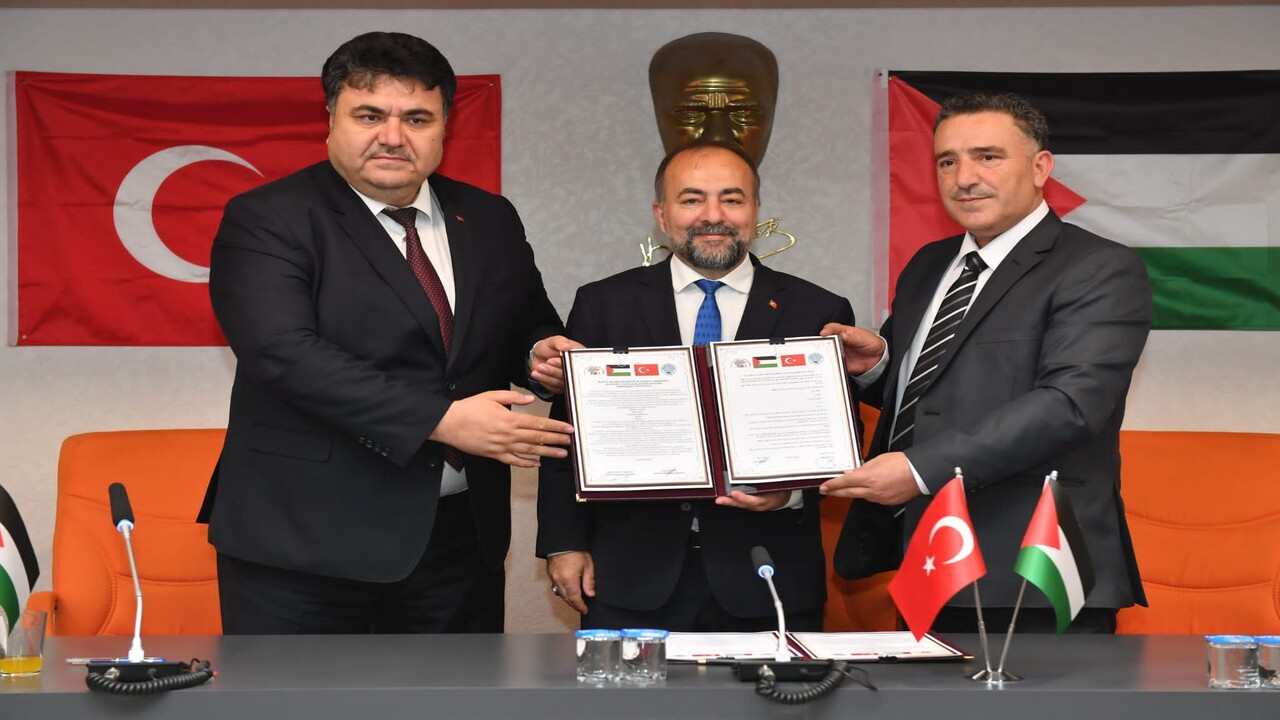 Filistin’in Salfeet Belediyesi ile Balıkesir'in Havran Belediyesi “kardeş şehir” protokolü imzaladı